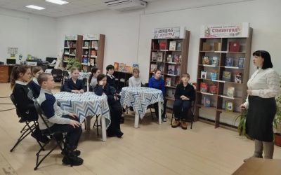 Видео гостиная «Книга на экране: Как один мужик двух генералов прокормил»