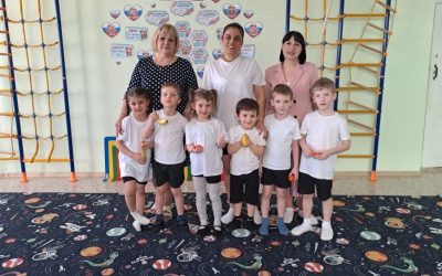 Познавательно-игровая программа «Вперёд, по дороге здоровья!»