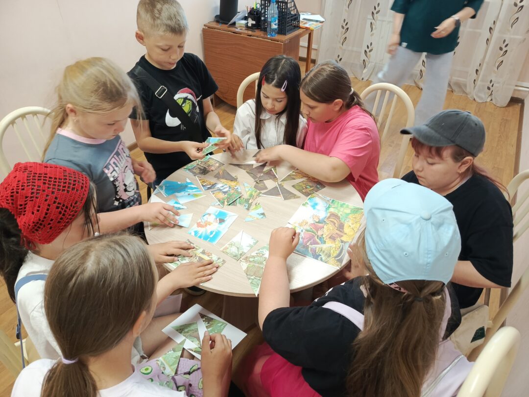 Раздолинск Литературный турнир Собирают пазл